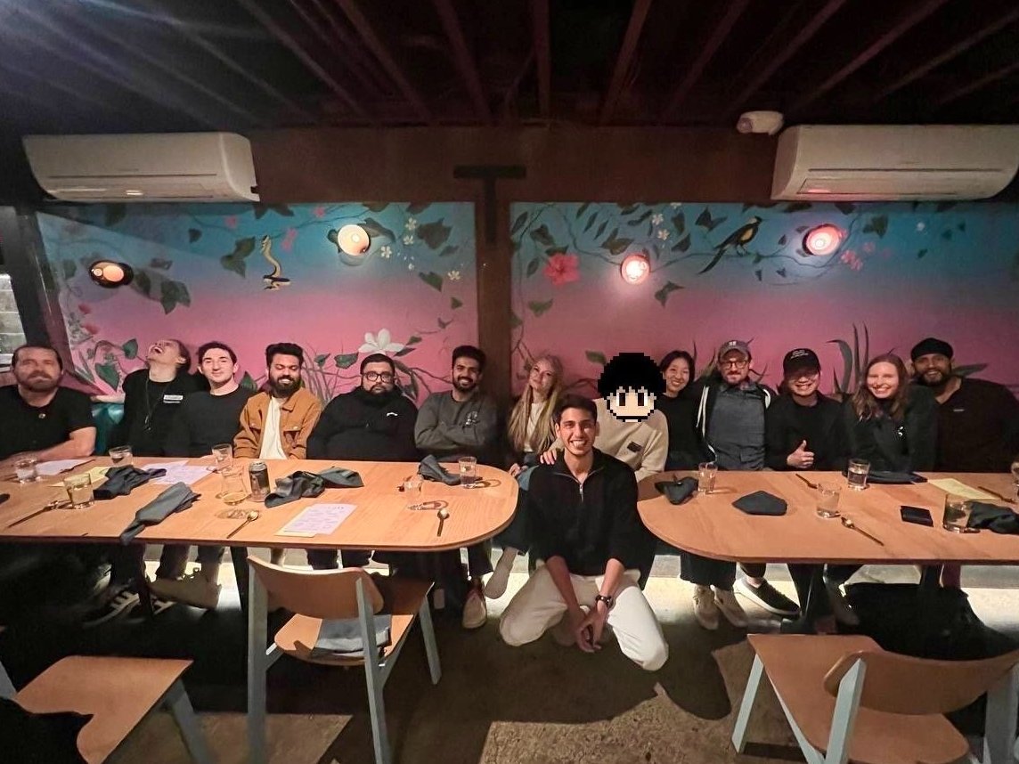 angelinarusse's tweet photo. Web3 Frens✨

This industry has gifted me with so many incredible friendships that inspire and motivate me every day. 

I’m grateful to have you all in my life! ❤️