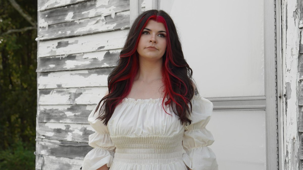 “VILLAIN” OUT EVERYWHERE NOW!!!❤️ tinyurl.com/xoevillain