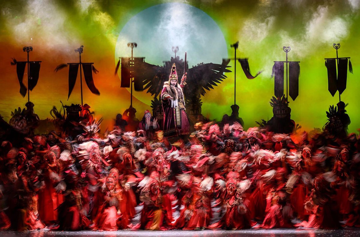 Өнөөдөр бид бүхэн албан ёсны Нээлтийн Гала тоглолтоо хийх гэж байна. Нийт 400 хэвлэл мэдээлэл ирж шүүмжилнэ. Нээлтийн тоглолт 2100 үзэгчтэй FULL HOUSE нээлтээ хийх гэж байна. Монгол орон мандан бадраг 🔥🔥🔥 <a href="/TheMongolKhan/">The Mongol Khan</a>