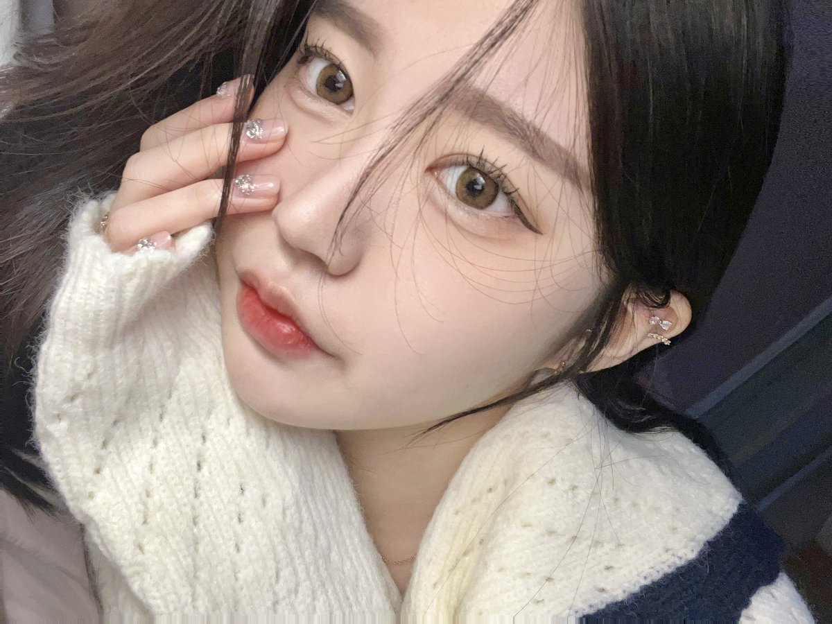 hyunehhwan's tweet photo. 🩵🩷

#섹트 #맘눌뎀 https://t.co/OjM1Cr1g8L
