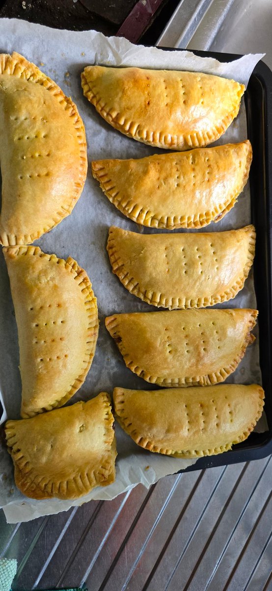 halysadiq's tweet image. 