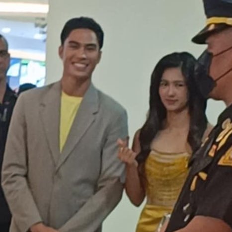 Can we get two hundred replies for this Kaori &amp; Jeremiah?

KAOMIAH DAY