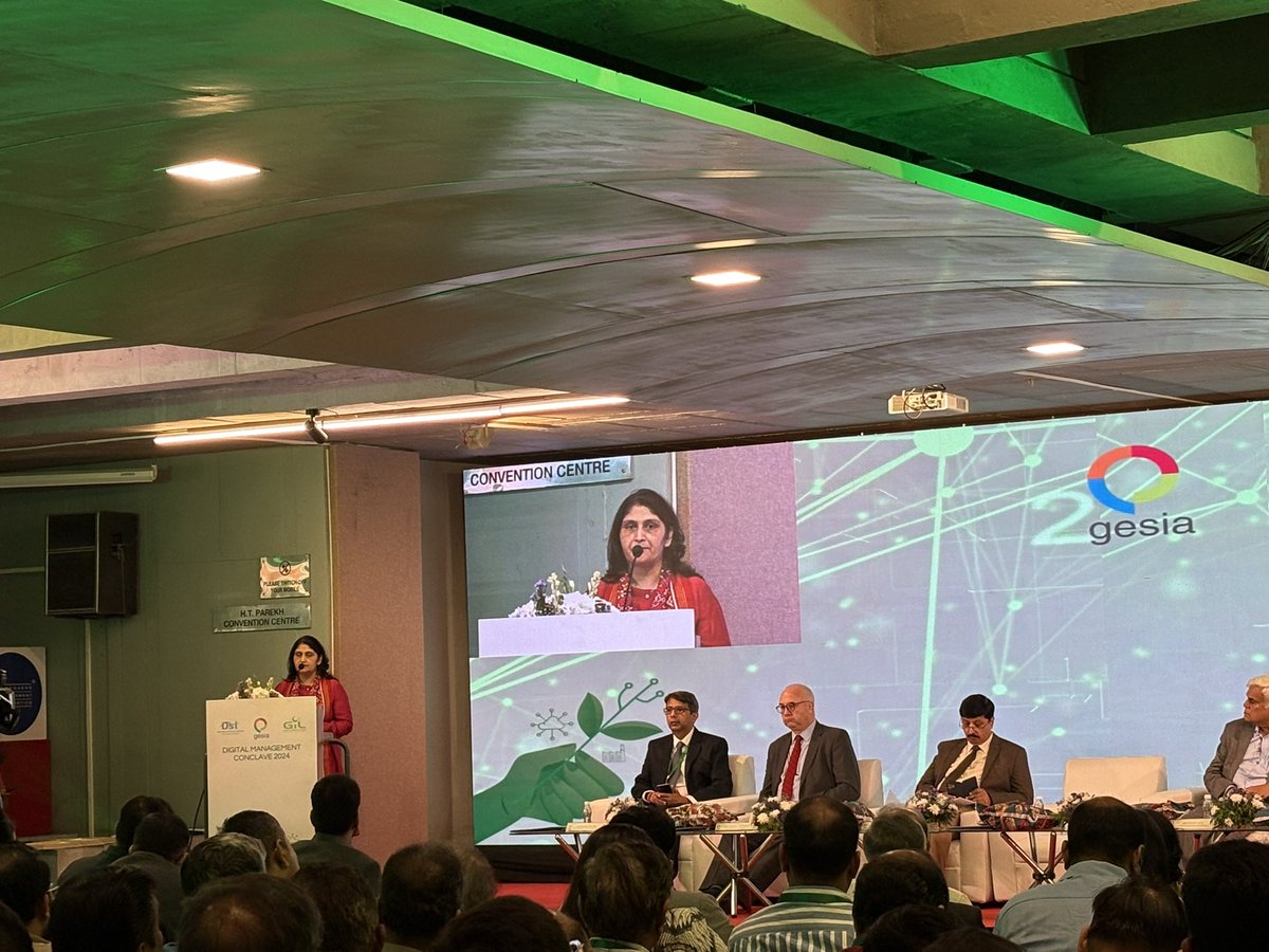 mohkarohan's tweet photo. Attending the Digital Management Conclave - 2024 

#DMC2024 https://t.co/qgg7V2yjDV