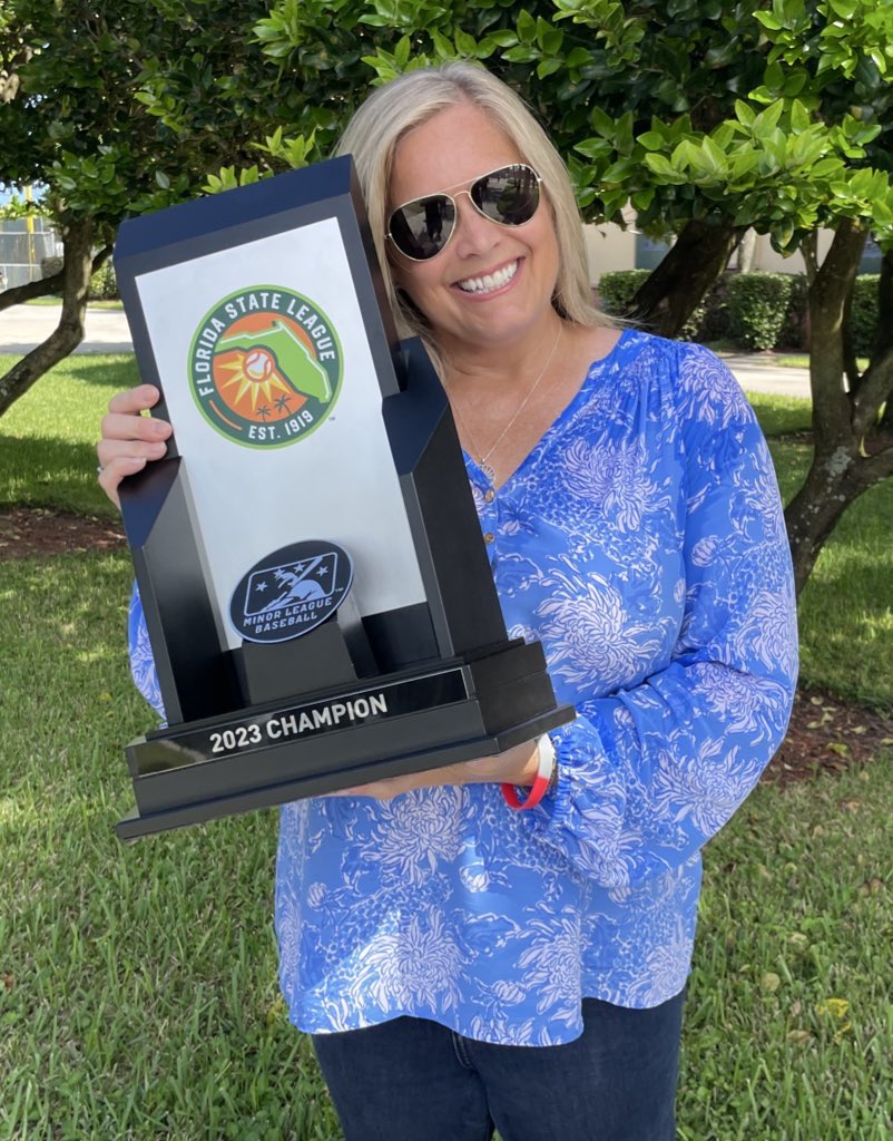 LisaHPride's tweet image. History! 🏆 🏆
For the 1st time ever, the FSL Championship 👑 has been won in back-2-back years by a team that plays in Jupiter, FL.
2023 - Jupiter Hammerheads
2024 - Palm Beach Cardinals
I feel so lucky to be a small part of this. Congrats, Beach Birds & Hammerheads