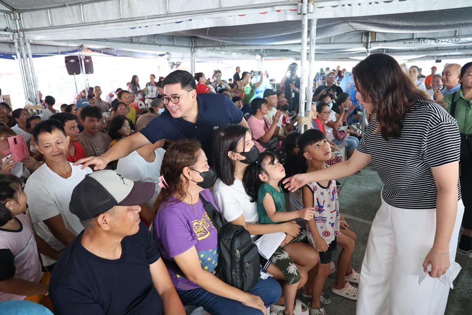 IloveTaguig1's tweet photo. Back-to-back Lโค๏ธVE Caravan sa Brgy Ligid at Brgy Pinagsama!
Thank you sa walang kapagurang pag-ikot ng buong Caravan Team sa ating #Probinsyudad upang maghatid ng libreng serbisyo.
#TransformativeLivelyCaringCity
#ILoveTaguig
#TeamTLC https://t.co/IErVkqyxqs