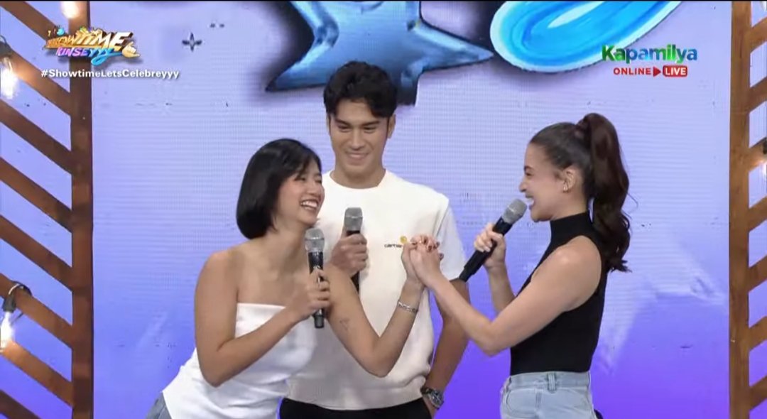 I love the compliment of Anne Curtis to #KaoriOinuma's acting, and so as their interaction.

KAOMIAH DAY
#Halfmates