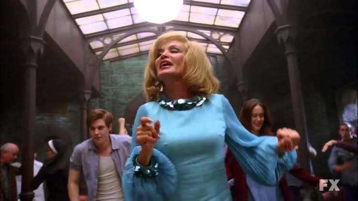 AHS_Mania's tweet image. Hace 12 años se estrenaba American Horror Story Asylum 😈
Muchos aseguran que es la mejor de las 12 temporadas, ¿tú lo crees?

#AHS #AmericanHorrorStory #AHSAsylum #Asylum #americanhorrorstoryasylum #SarahPaulson #EvanPeters #LilyRabe #JessicaLange #francesconroy #zacharyquinto