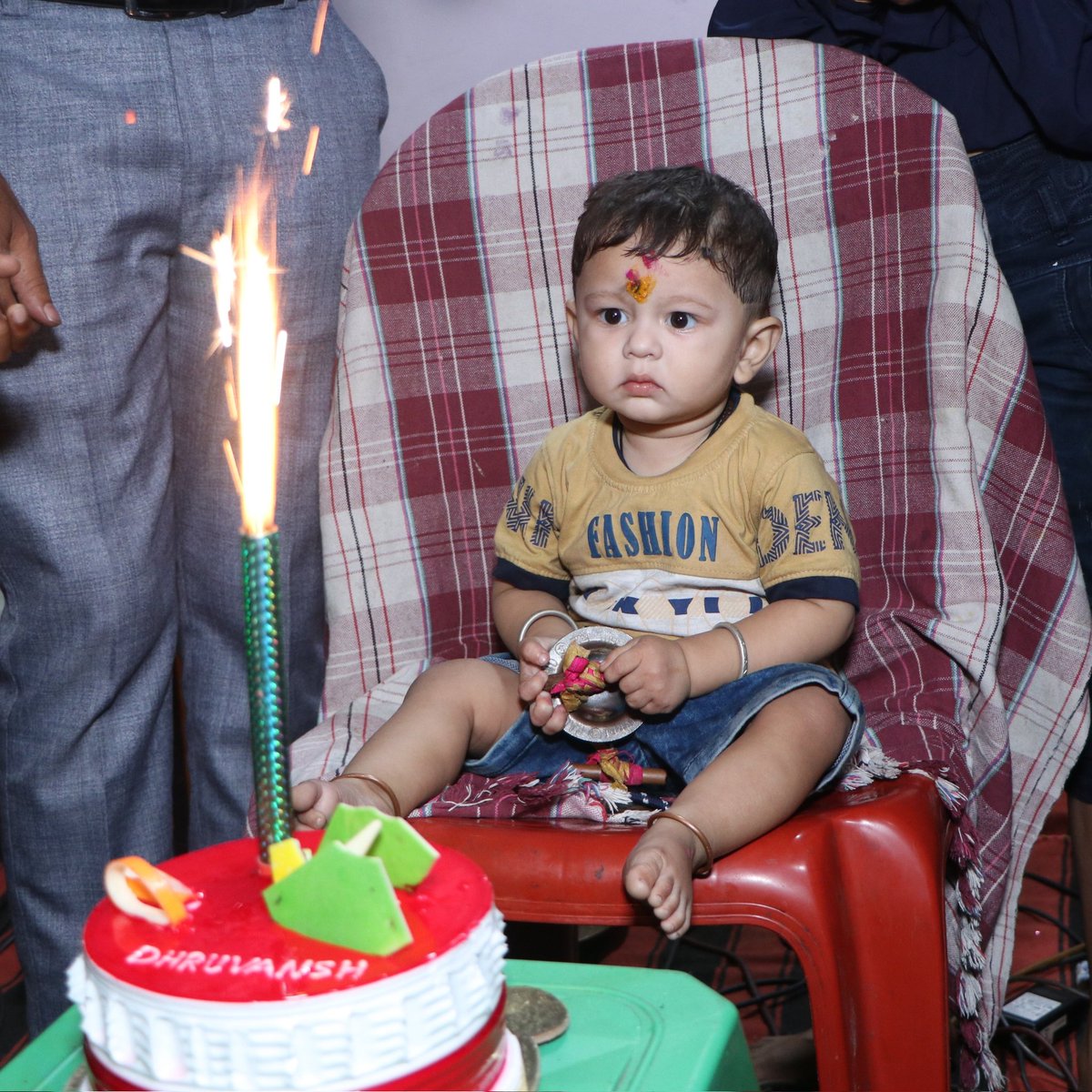 monusahu_21's tweet photo. आज मेरे बेटे दुर्वांश साहू का जन्मदिन हैं, मैं उसकी खुशी और समृद्धि के लिए 33 कोठी देवी देवताओं से प्रार्थना करता हूँ | उसे आप सभी की कृपा भरा आशीर्वाद से बेटा के जीवन में नई रोशनी आए और कामयाबी की ओर मार्गदर्शन मिले यही अपेक्षा करता हूं |
🎂🧀🎉
#3yearsComplete #Happybirthday https://t.co/SaBCdV9rUV
