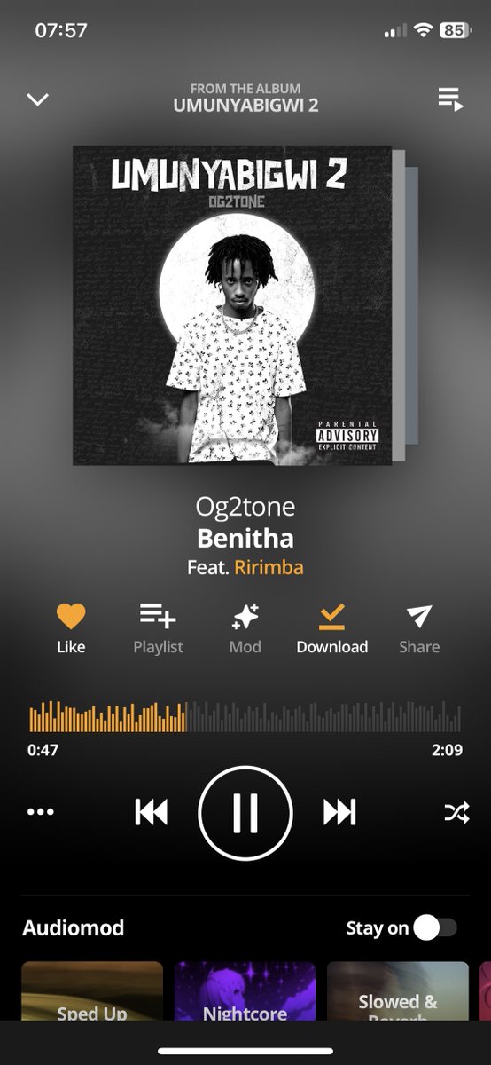 Drip_Father's tweet photo. Muri verse ya Og2tone har line avuga ngo;
‘Bari bafite umuvuduko gusa namenyeko #Benitha ari hoe’💀 https://t.co/RXJvF52IID