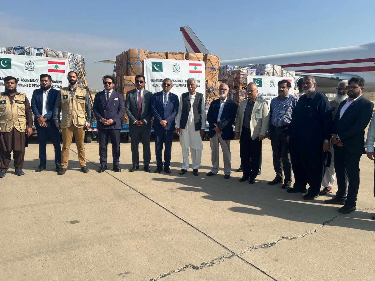 أرسلت حكومة #باكستان طائرة محملة بمساعدات الإغاثة الإنسانية والإمدادات الطبية إلى بيروت #لبنان.
تقف باكستان إلى جانب شعب لبنان في نضاله الحقيقي ضد الغزو الأجنبي.
🇵🇰🤝🇱🇧
#باكستان
#لبنان