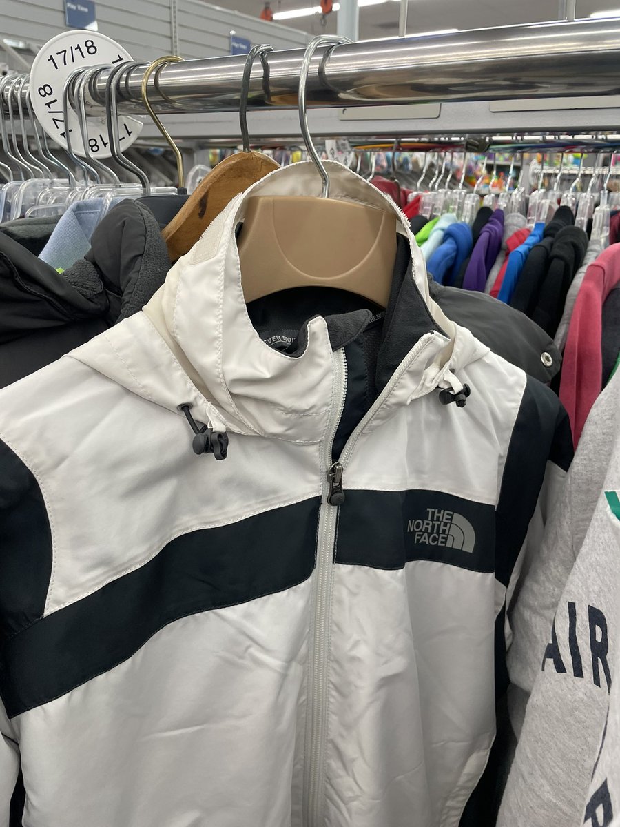 2best4you's tweet photo. Ceritanya thrift.. https://t.co/Y5uVi1XA62
