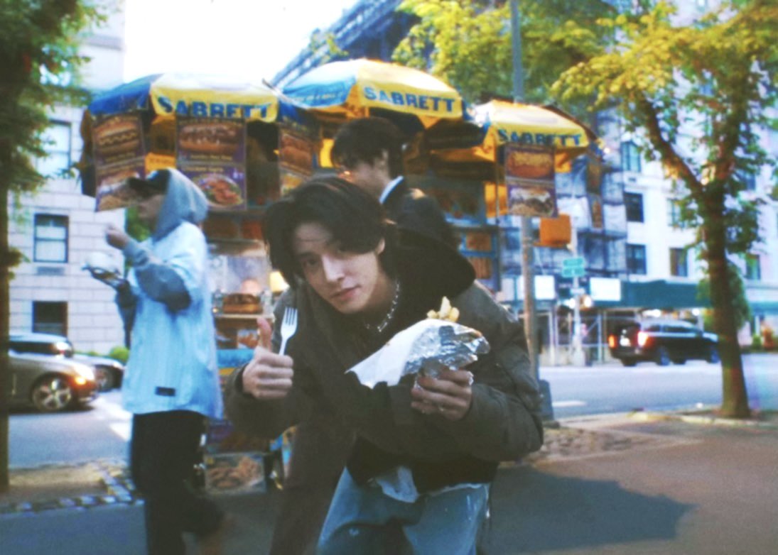 vvanessasim's tweet image. 