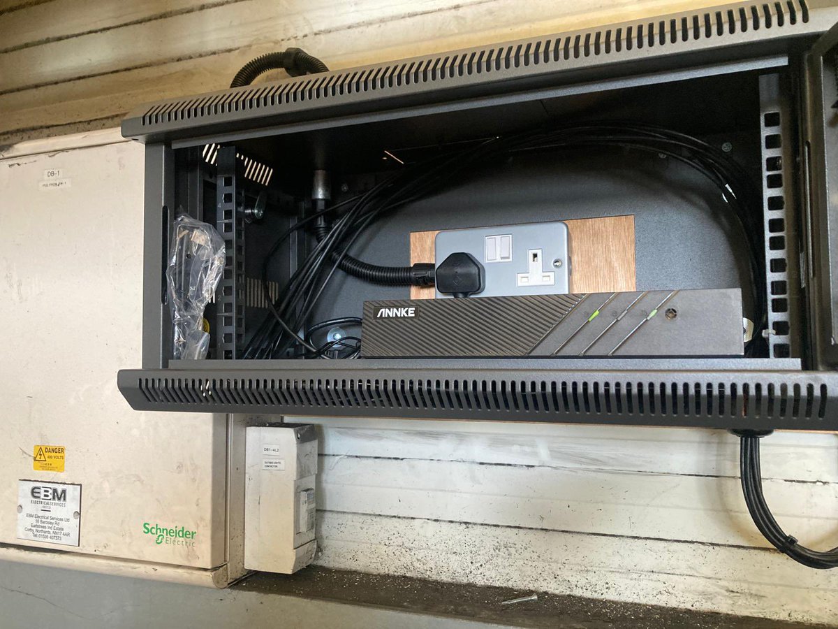 blandfordsllp's tweet photo. The @blandfordsllp team just completed a smooth installation of the @annkesecurity CCTV system! Super clear footage, easy setup, and enhanced security. Highly recommend for peace of mind. #CCTV #HomeSecurity #Annke #SafetyFirst https://t.co/Kfr7aHj2y6
