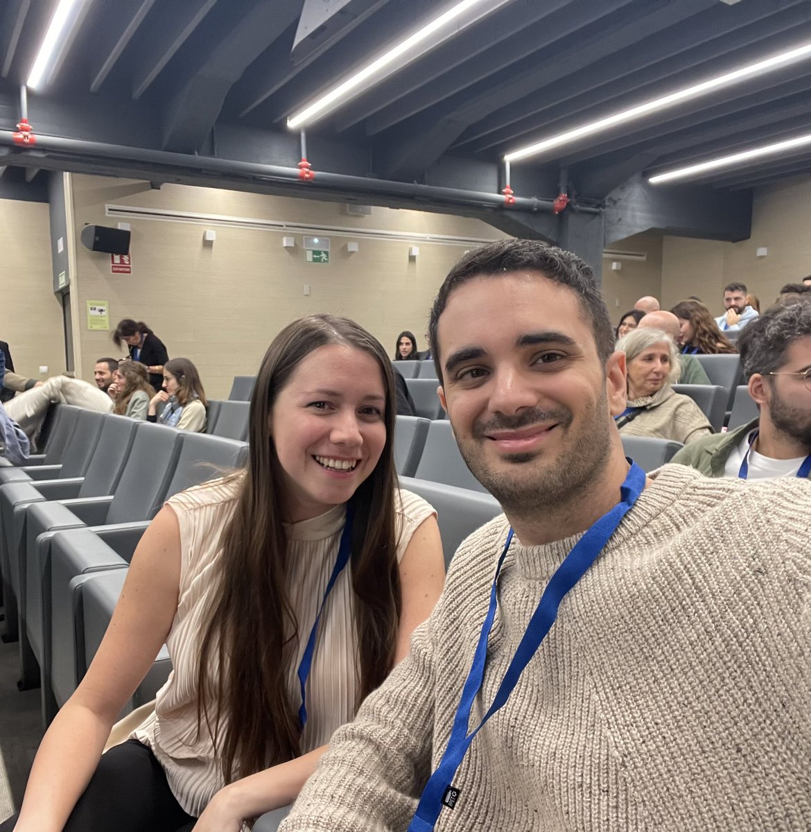 🚀 ¡Ayer fue el primer día del evento #AIHorizons! Estuvo lleno de aprendizaje e ideas inspiradoras sobre el presente y futuro de la IA. Y fue también un día lleno de emociones y bonitos reencuentros con amigos y compañeros de la <a href="/uc3m/">UC3M</a>, <a href="/IMDEA_Networks/">IMDEA Networks</a>, <a href="/BigData_uc3m/">UC3M-Santander Big Data Institute (IBiDat)</a> y <a href="/CUNEF/">CUNEF Universidad</a> ⬇️