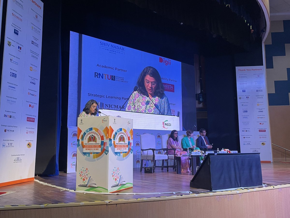 albarrett09's tweet image. Fantastic start to the FICCI #HE Summit with a 🇬🇧 🇮🇳 keynote from @Lindy_Cameron which highlighted UK-India leading role in #ChangingParadigms and the mutually supportive collaborations catalysed by @inbritish. 

Thanks to @ficci_india DG @jvij1967 and HE Chair @vidya_symbiosis