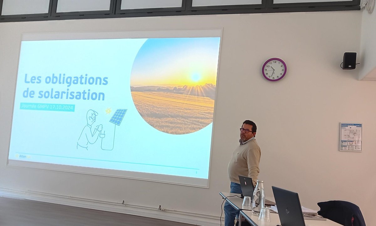 [RETOUR SUR ... 🔆] Ce jeudi, Atlansun est intervenue lors de la matinée technique du Groupement des Métiers du #Photovoltaïque de la FFB Bretagne, pour évoquer le sujet des obligations de solarisation (Loi APER &amp; Loi Climat &amp; Résilience), auprès des professionnels présents !