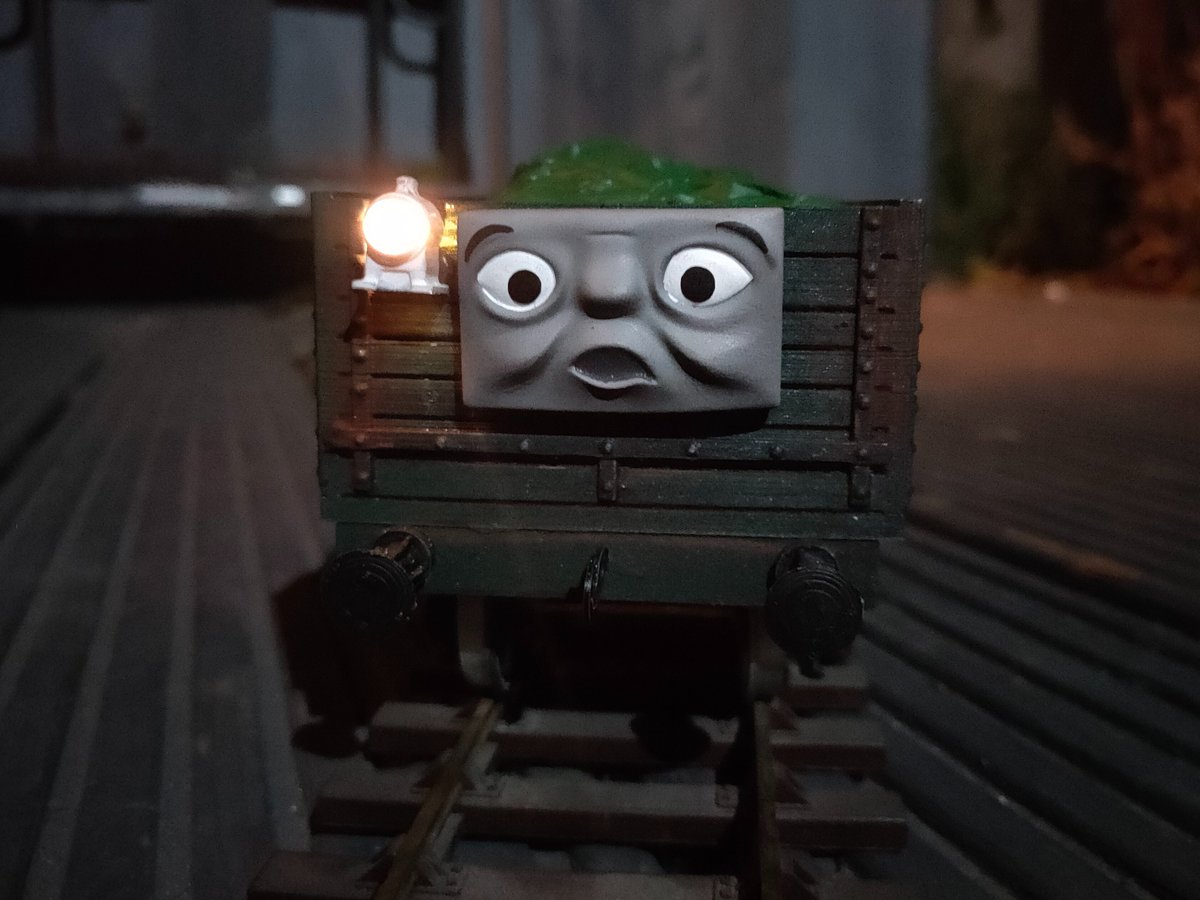 Can you guess the episode!? 👀

#truck #model #haunt #spook #Halloween #thomas #replica #fun