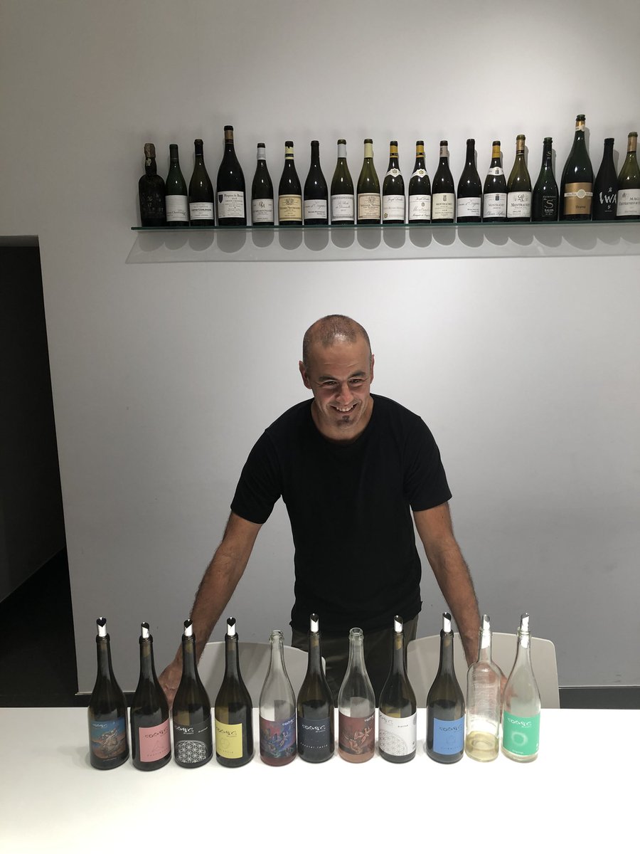 Daniwines86's tweet photo. Cata de los vinos de @cosmicceller buena filosofia por amor a la tierra y el vino 🍷

#penedes #emporda #vins #vinos #catadevinos #wines #vin #wein https://t.co/4rn9t5AtiK
