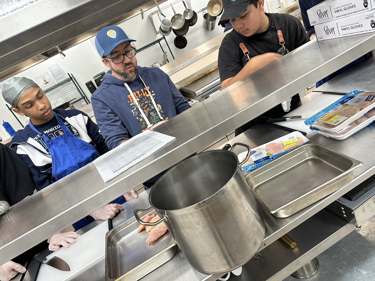 nstreet_teaches's tweet photo. @IWCSchools Culinary Ss are prepping for a big week next week! To support the @UnitedWay, Culinary students will be preparing lunches for staff to purchase. All funds will go directly to supporting our community! #THIS #LEADthem #IsleCTE https://t.co/RMqsprSEfX