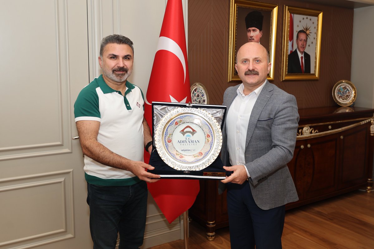 Adıyaman Valiliği (@adiyamangovtr) on Twitter photo Valimiz Sayın <a href="/DrOsmanVarol/">Dr Osman Varol</a>, Türk-İskoç Ticaret Odası Başkanı Şahin Vahap Fırat’ı kabul etti. Valimiz Sayın <a href="/DrOsmanVarol/">Dr Osman Varol</a>, Türk-İskoç Ticaret Odası Başkanı Şahin Vahap Fırat’ı kabul etti.