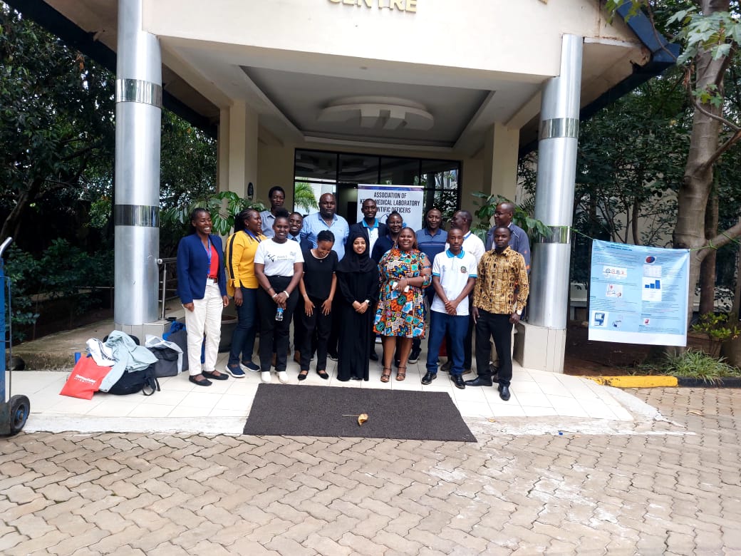 jkulsaclub's tweet photo. Jomo Kenyatta University Laboratory Students Association alias JKULSA is over the moon to share that our scientific paper, "SURVIVAL AND FOMITE TRANSMISSION POTENTIAL OF STAPHYLOCOCCUS AUREUS ON DIFFERENT SURFACES" has been awarded the BEST STUDENTS SCIENTIFIC PAPER at AKMLSO. https://t.co/YeIQvVlK9U
