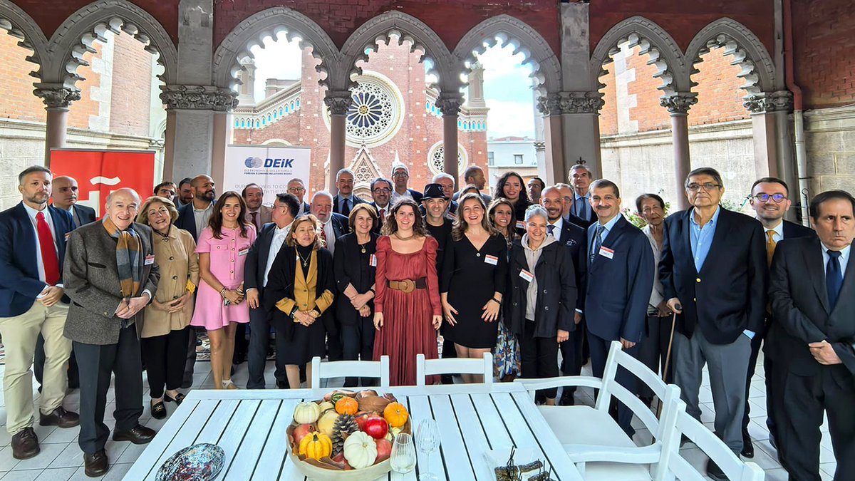 Türkiye-Latin Amerika ve Karayipler İş Konseylerimiz, 'II. İbero-Amerikan Yazarlar Buluşması' kapsamında, Cervantes Enstütüsü ile iş birliğinde, Delicias Travel ev sahipliğinde "Türkiye-Latin Amerika ve Karayipler: Mesafelerin Kavuşması-III" resepsiyonunu gerçekleştirdi.