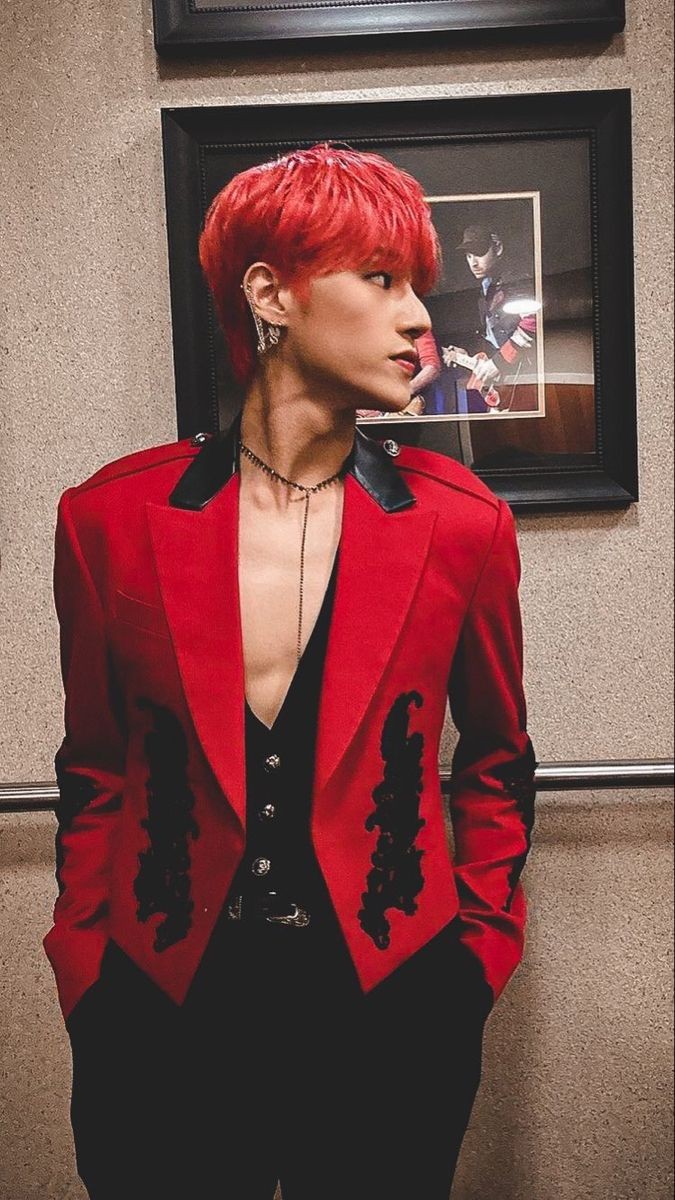 woostrs's tweet photo. how do we convince their stylist that it's okay to be an outfit repeater... https://t.co/Ionq68nbou