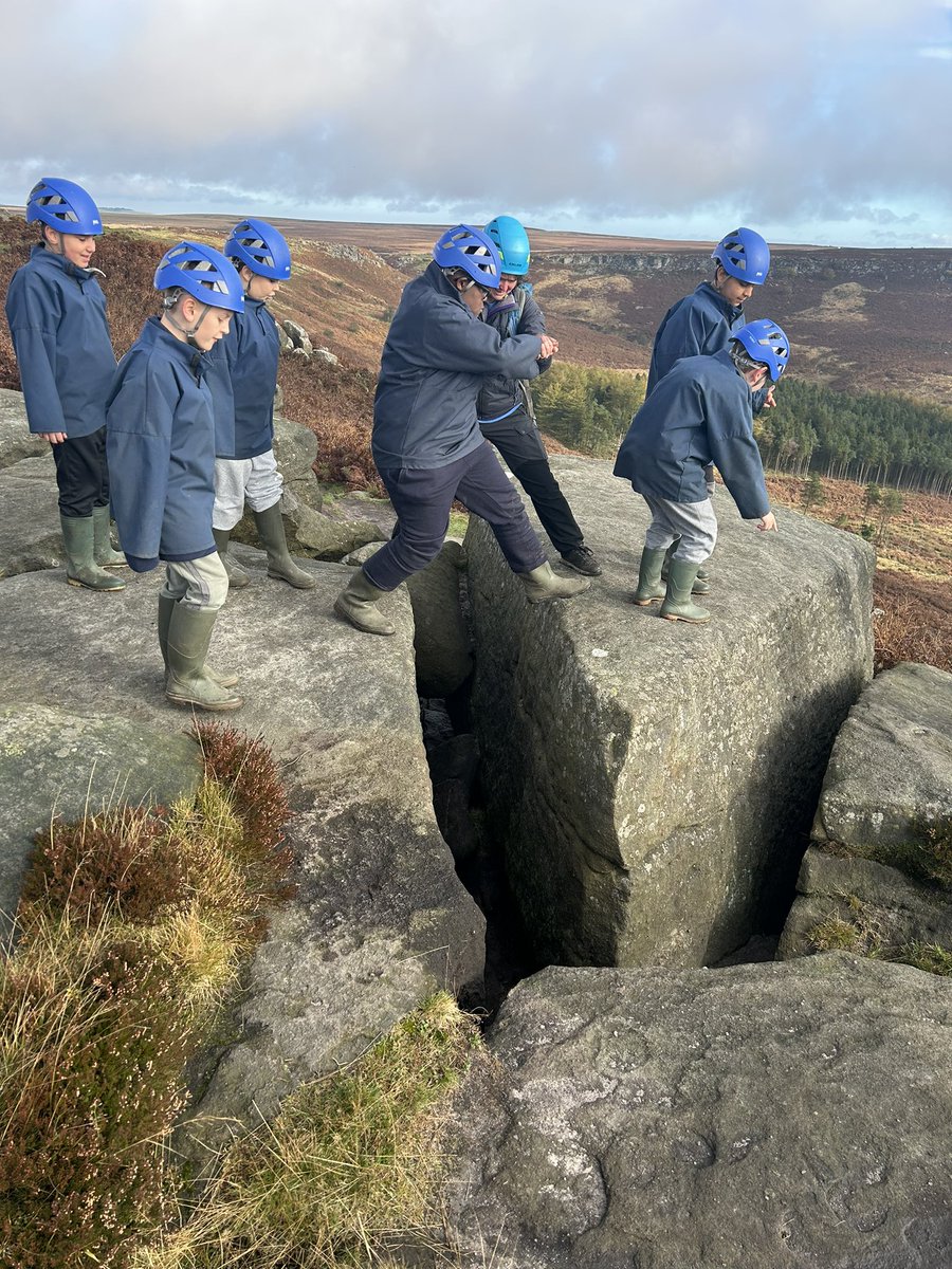 HBMissMoran's tweet photo. Group 6 had a fab time weaseling! @HartleyBrookPri d https://t.co/oUxtaYcDAL