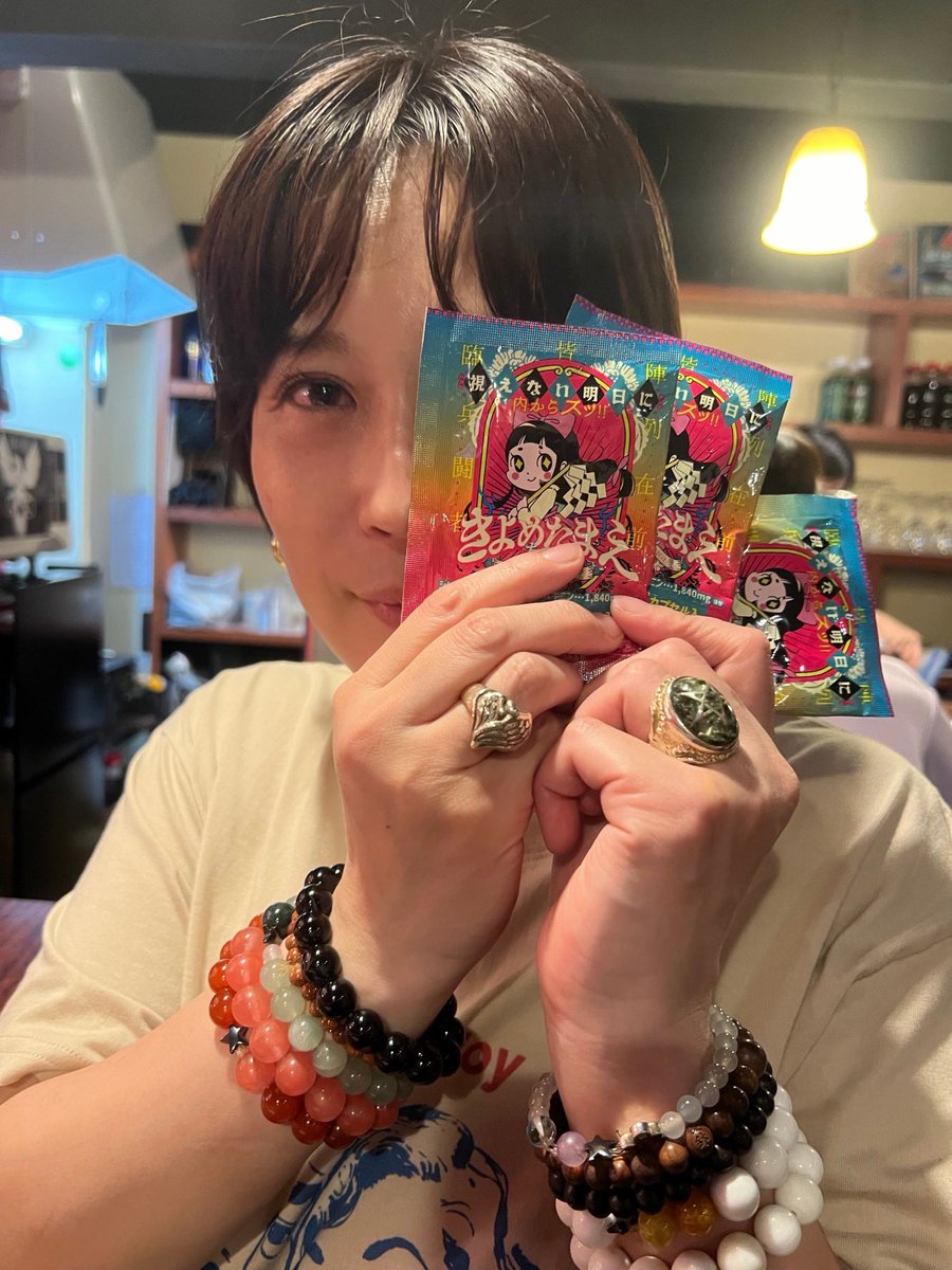 M03580358m's tweet image. 今日のカムナでマットさんのレアカードでたー♡31分の1だそう！
#きよえたまえちゃん でデトックスします♪ #mattshow
#barkamuna