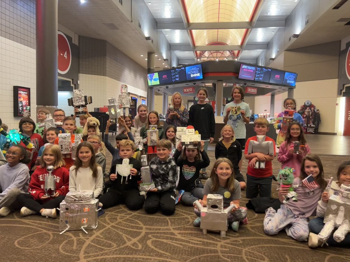 A late post, but a fun time bringing our Wild Robots to the movie theater for an evening event! 
4th graders take over the theater after reading the book! 🤖🎥📕