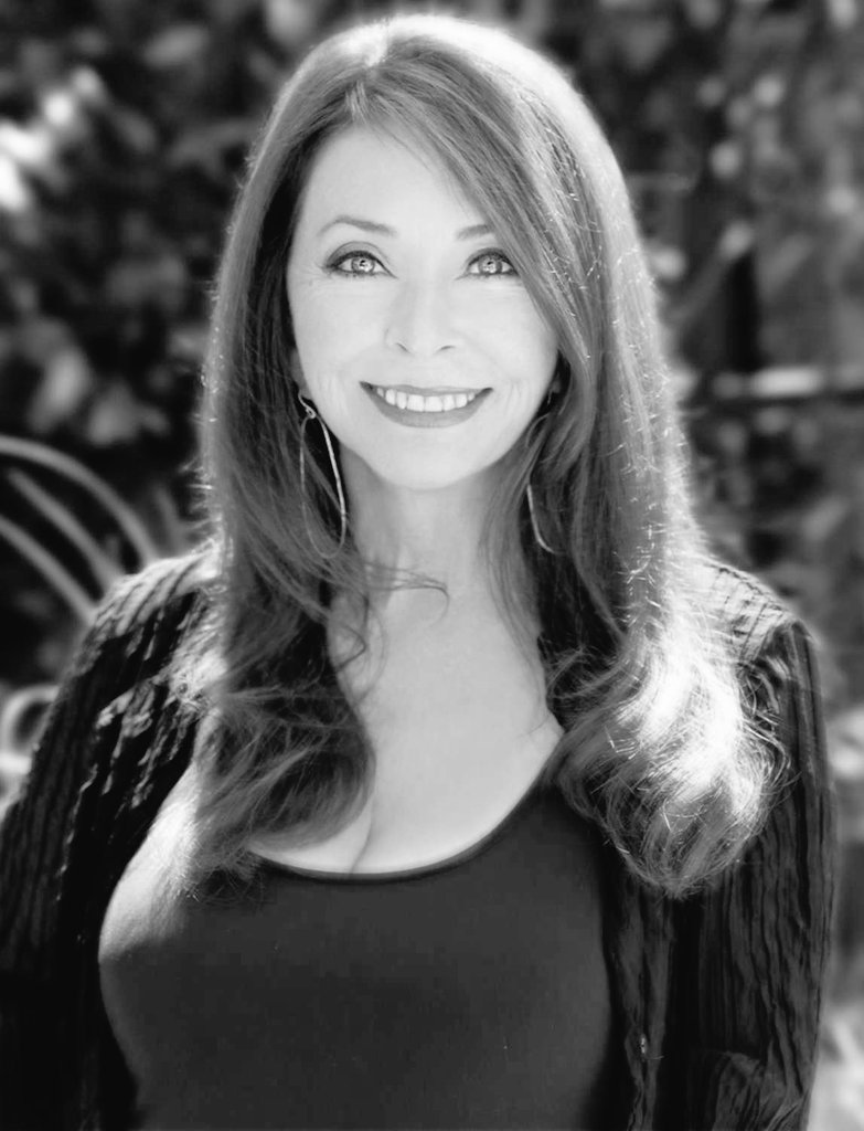 Dyerbolical Horror (☥𝐃𝐁) tweet media