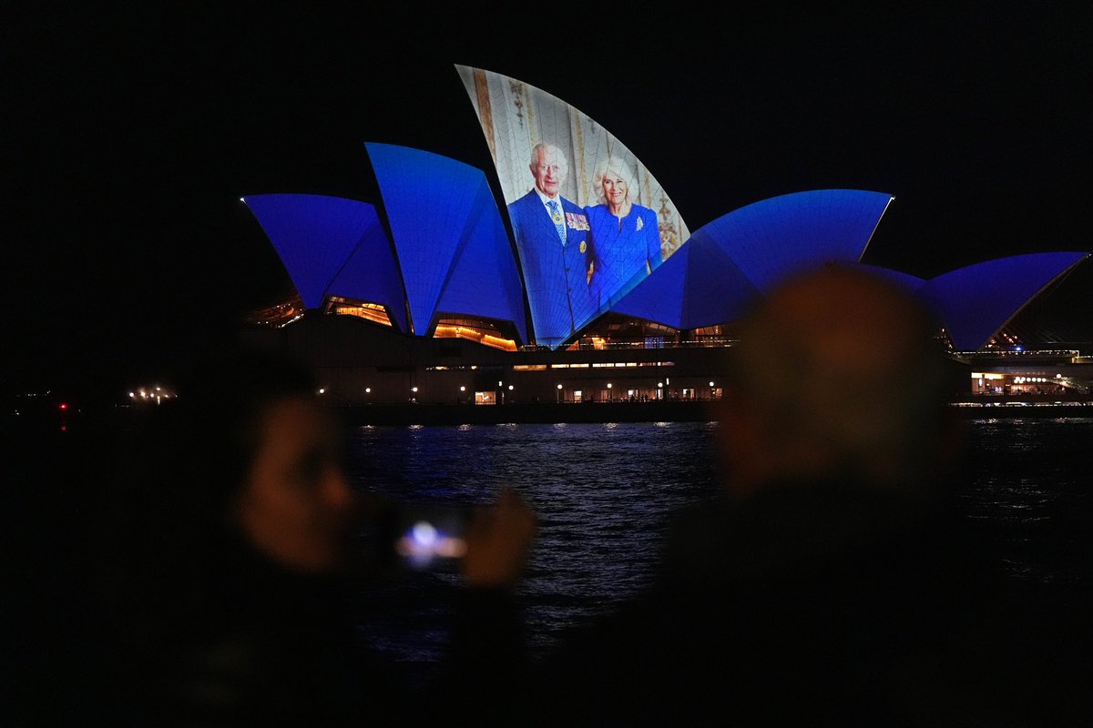 Thank you for the special welcome, Australia! 🇦🇺

The King and Queen have touched down in Sydney to begin their visit to Australia.

The visit marks His Majesty’s first visit to a Realm as Sovereign.