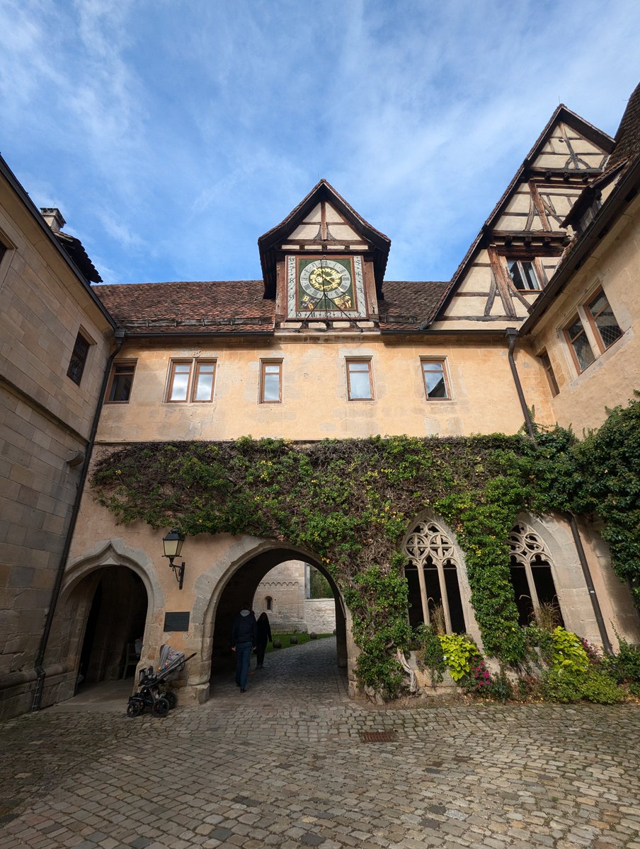 Sam Williams tweet media