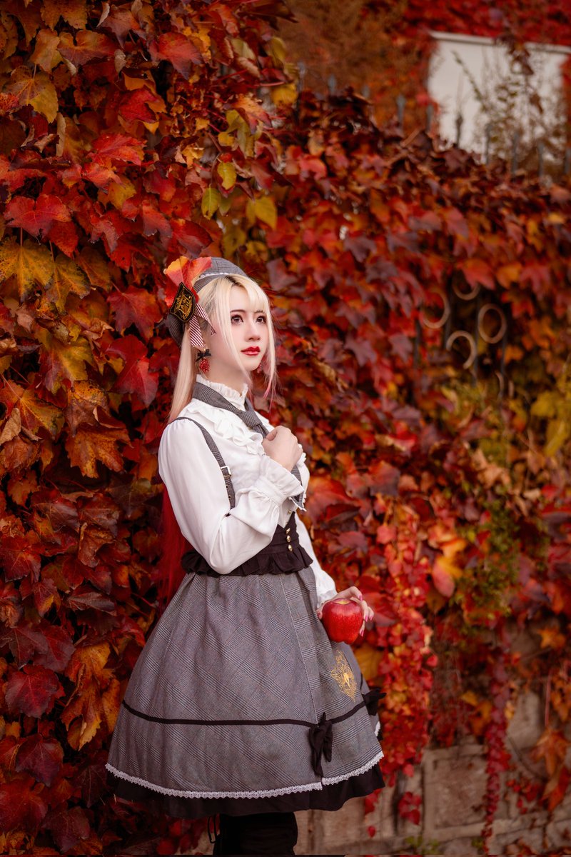 laceduvet's tweet photo. 🍎One Leaf's Story🍎 Part III

👗: #angelsheart Angel's Emblem SK Set Gray
👚: #rseries 221B Blouse 
💍: #eyan Earrings 

📷: @roubao33

#lolitafashion #egl 
#duvetslolitafashionphotobook https://t.co/AL2X6o6DuJ