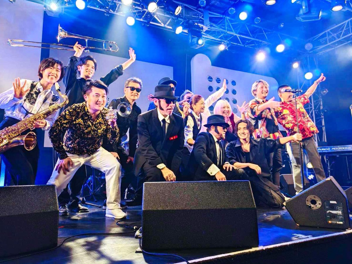 yu_chaka's tweet photo. #BBBCB
こないだブルースブラザーズトリビュートバンドでライブしたよーん🕶️
来月またあるよ11/9渋谷ClubRosso🕶️
めっちゃ楽しいよーん🕺🕺 https://t.co/VPj5mYP010