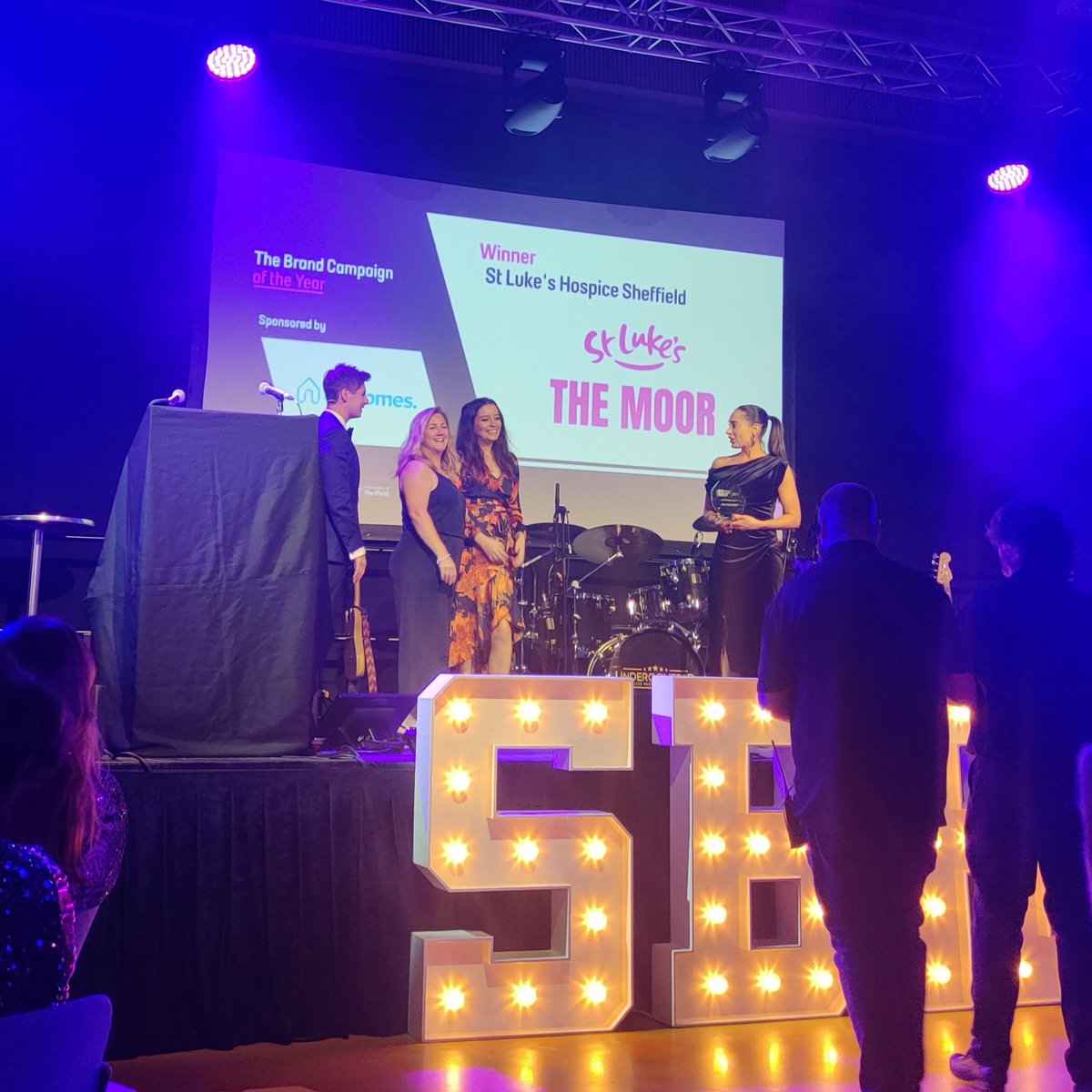 Altitudesays's tweet photo. Last night, we attended the Sheffield Business Awards as sponsors of The Chamber President’s Special Recognition Award with @countercontext 🏆

What an incredible night it was celebrating the hard work being done - and the great things achieved - by organisations in the region ✨ https://t.co/pZiSNe0ErF