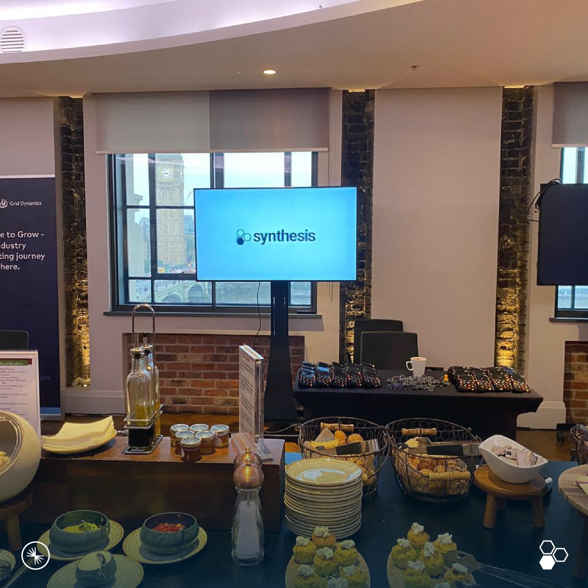 #DataInMotion London was a blast! 
Great networking, conversation, and all things data.

Evolving Apache Kafka® Into the World’s Leading Data Streaming Platform: synthesis.co.za/apache-flink/
#DataStreaming #ApacheKafka #Confluent #OnlyAtSynthesis
