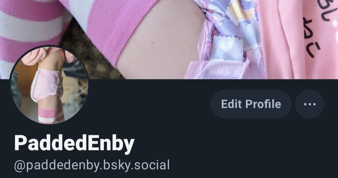 paddedenby's tweet photo. follow me here :3 https://t.co/3DRJliMYmH