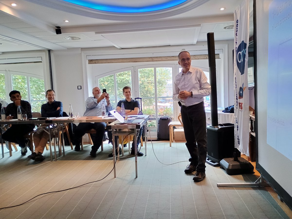 25 personnes formées lors de l'Action Régionale de Formation organisée par le @CNRS_RDM 
Fabrications : Additive – Soustractive – Hybride
Eléments de comparaison