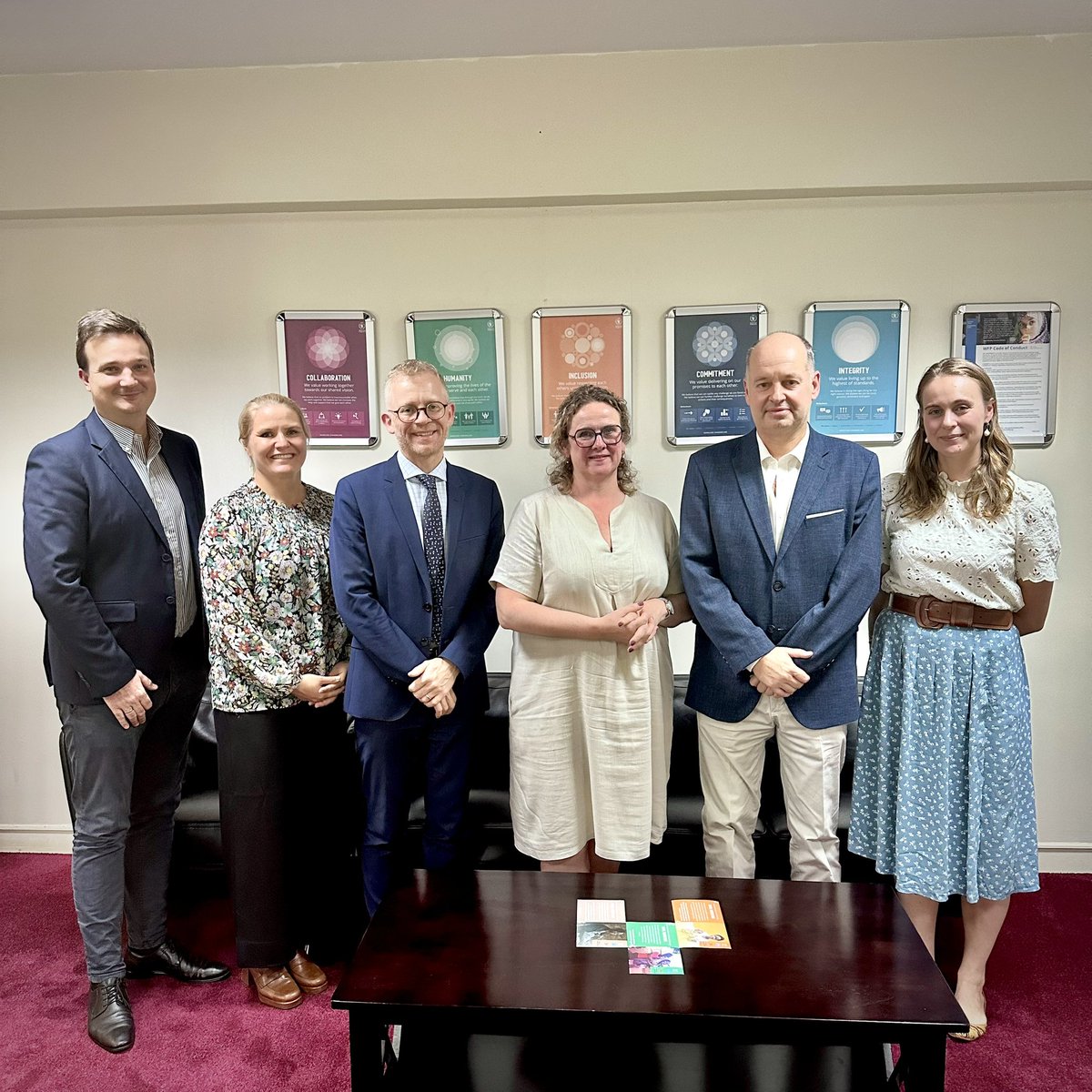 Very pleased to meet <a href="/elinrs/">Elin R. Sigurdardóttir</a> and <a href="/IcelandinUganda/">Iceland in Uganda</a>🇮🇸to discuss the future of a greener🌿 school meals programme in #Uganda🇺🇬

Looking forward to our next steps together 🤝