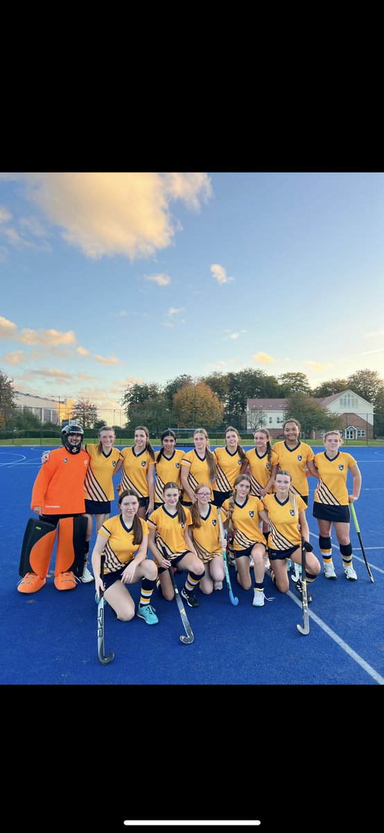 Last nights win for the U16 hockey girls V St Peter’s York sees them progress to the last 16 nationally in the competition. An incredible achievement girls, well done.👏 🏑