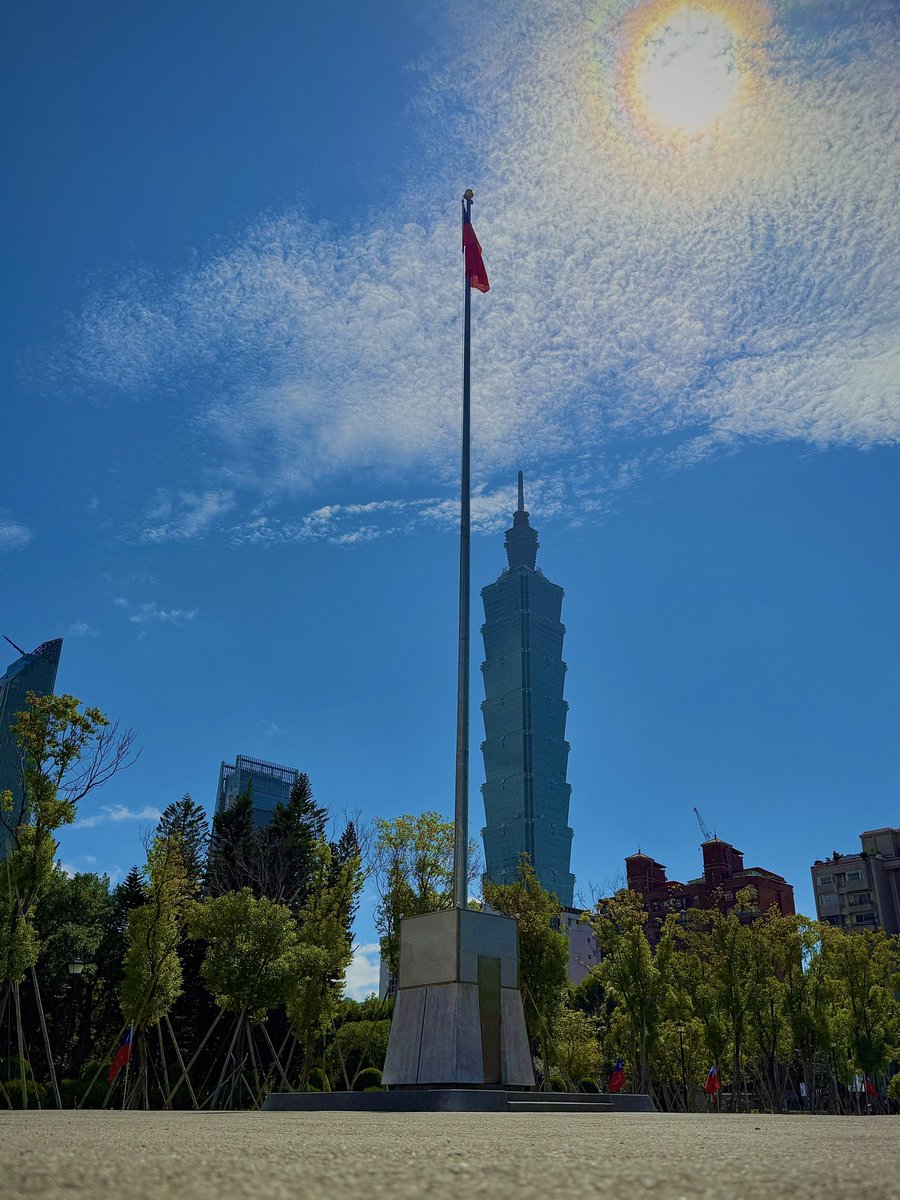 TIMOTHYonPC's tweet image. What a beautiful country.