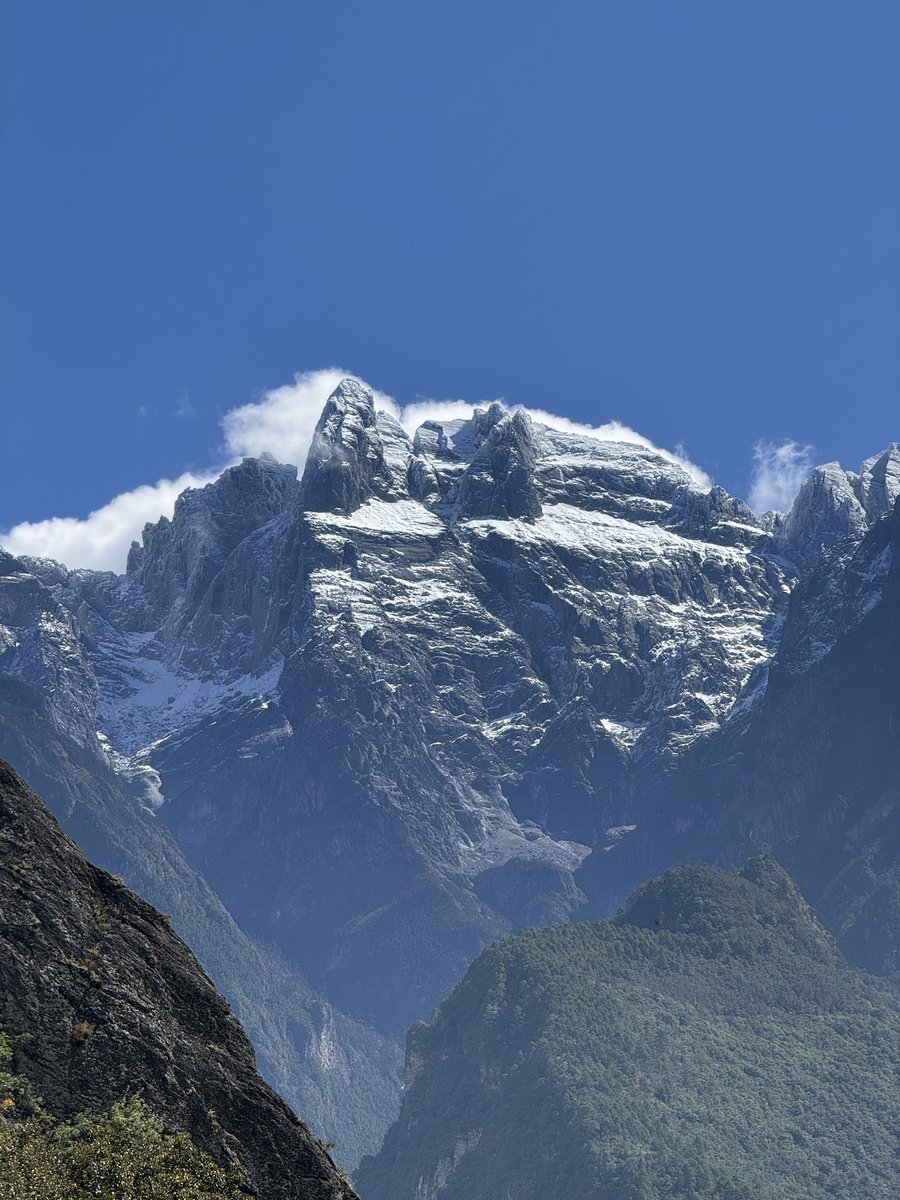 leo_edw's tweet image. Menjadi warlok hari ini wkwk