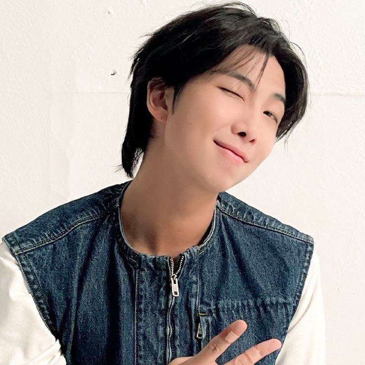 اگر اومد تی‌التون برای نامو ریپ وریت کنیدش ‼️

CONGRATULATIONS NAMJOON 
CONGRATULATIONS RM
CONGRATULATIONS RM TEAM