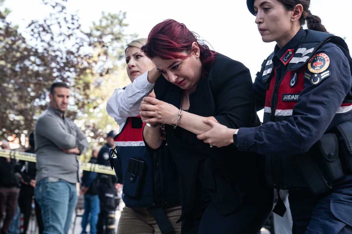 ibrahimavci1971's tweet photo. Çok üzgünüm❗️
8 bin liralık gecelik kalma ücreti için onlarca bebeği öldürmek... Aralarında doktorların ve hemşirelerin de bulunduğu 40 gözaltı, 300 kişilik bir şebeke!
#Alibabacan #Deva #Devapartisi #sileye_deva #Şile #Agva #İstanbul #reels #keşfet #story #feed #feedfeed https://t.co/KCkG89g2UL