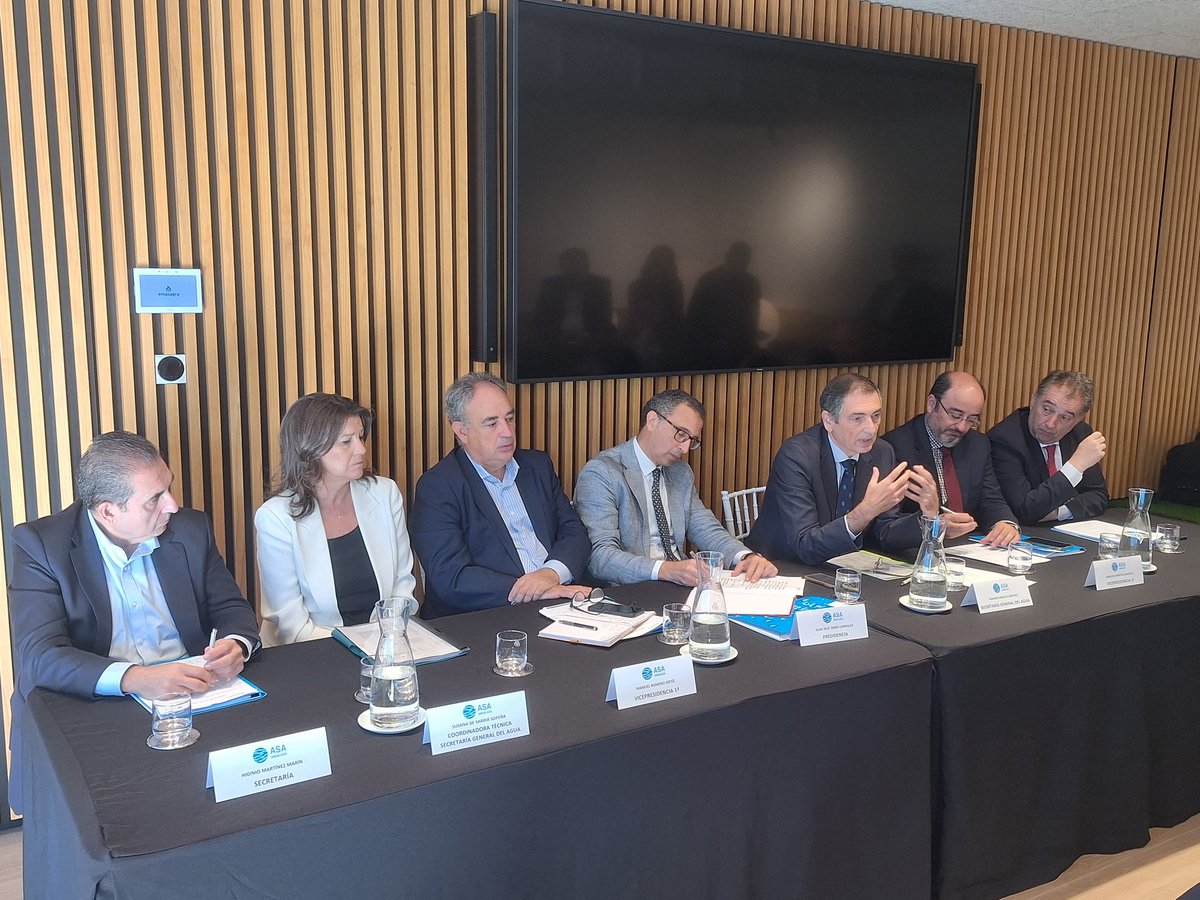 La ETAP Lancha del Genil ha acogido la reunión del Consejo Rector de <a href="/ASA_Andalucia/">A.S.A. Andalucía</a>.
Durante el encuentro, en el que han participado más de 30 empresas andaluzas del ciclo integral del agua, han analizado las claves de un servicio esencial. 
ℹ️ Más info 👉acortar.link/t8YKER
