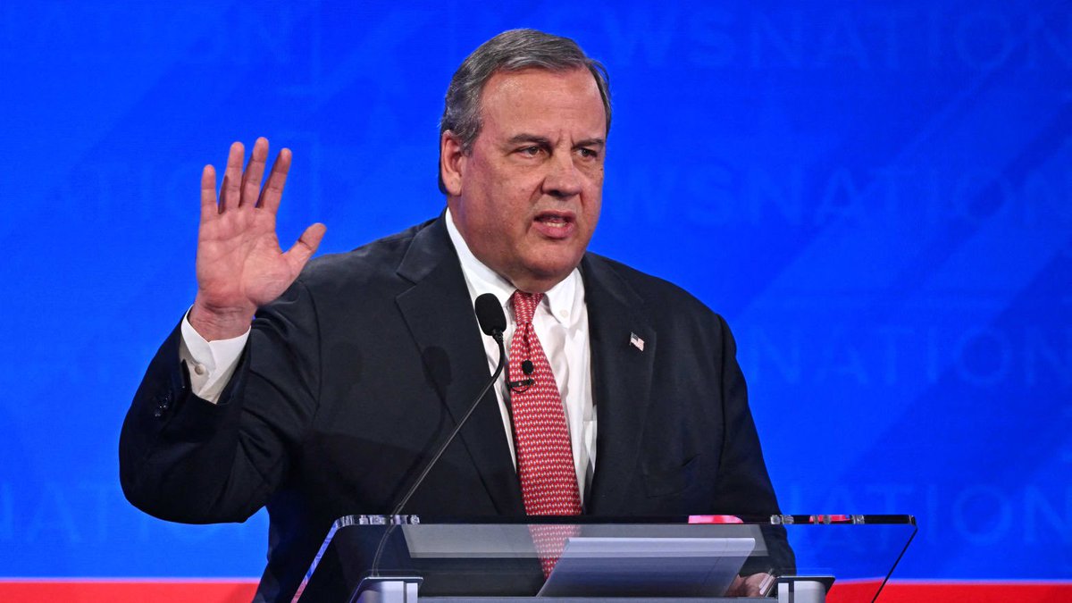 the_det_times's tweet photo. Former NJ governor Chris Christie on the #Lions running trick plays against the #Cowboys:

That’s Dan Campbell. He’s got no class, never has.” https://t.co/Iy666a9IQo