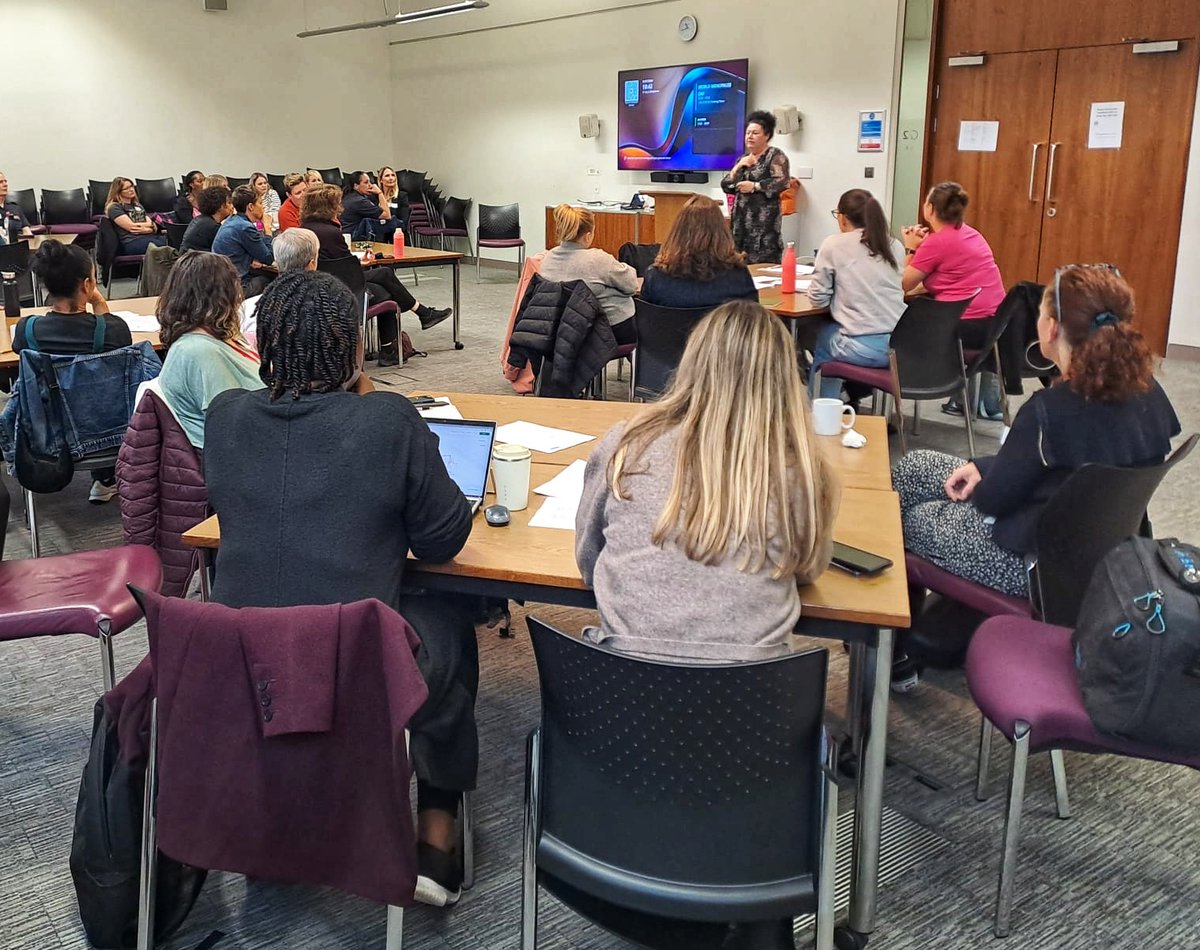 LondonFire's tweet image. On #WorldMenopauseDay we're hosting an all-day event to educate, inform &amp;amp; support all staff. Big thanks to our expert speakers for their really informative &amp;amp; inspiring sessions on how to deal with the challenges but think about the positive aspects of #menopause.