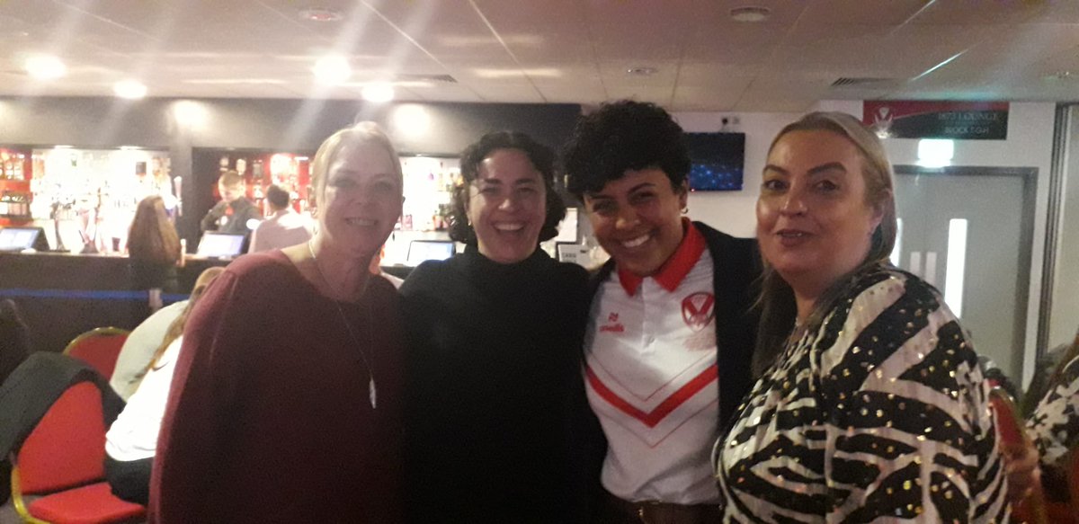 HWStHelens's tweet photo. Great evening attending @twstadium last night for the women's end of season awards - Proud sponsors of Georgia Sutherland @saints1890women https://t.co/OXVXbRTGdJ