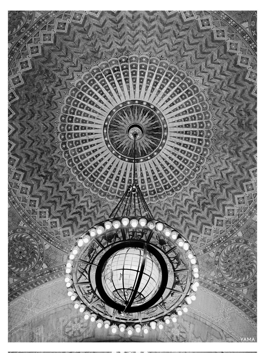 Yama_VP's tweet photo. •The Rotunda Chandelier

[@LAPublicLibrary ]

#RotundaChandelier #Chandelier #Globe #Dome #Library #LAPublicLibrary #California #Architecture #LosAngeles #USA
#BW #Photography
#Yama山 https://t.co/HSV8USfwTh